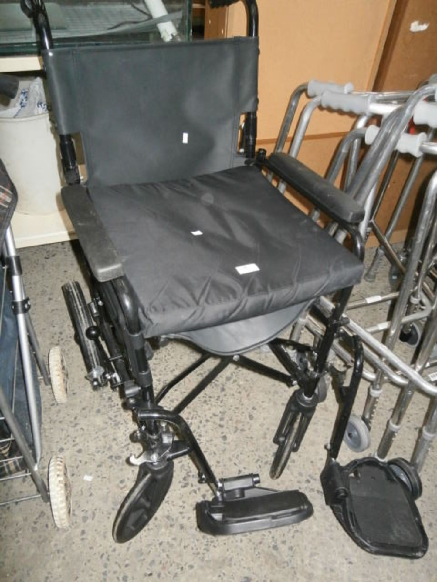 Wheel chair