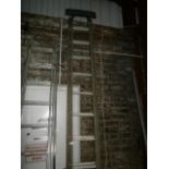 extending wooden ladders