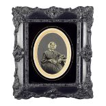 Daguerreotypes: Portrait of an older woman Photographer unknown (English). Portrait of an older