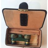 A set of theatre binoculars H4.5cm W9.5cm W2.5cm