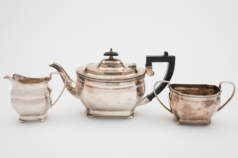 An Elizabeth II silver three-piece tea s