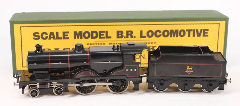 A Bassett-Lowke 3RE 4-4-0 compound locomotive No 41109: with six wheel tender in BR black livery,