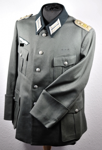 Uniform for an Hauptmann der Reserve of Infantery Regiment 56 (Wehrkreis V, Ulm). Tailor made, in - Image 2 of 14