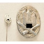 Infantry assault badge. Zinc, on riveted needle system. In addition miniature. Condition: II