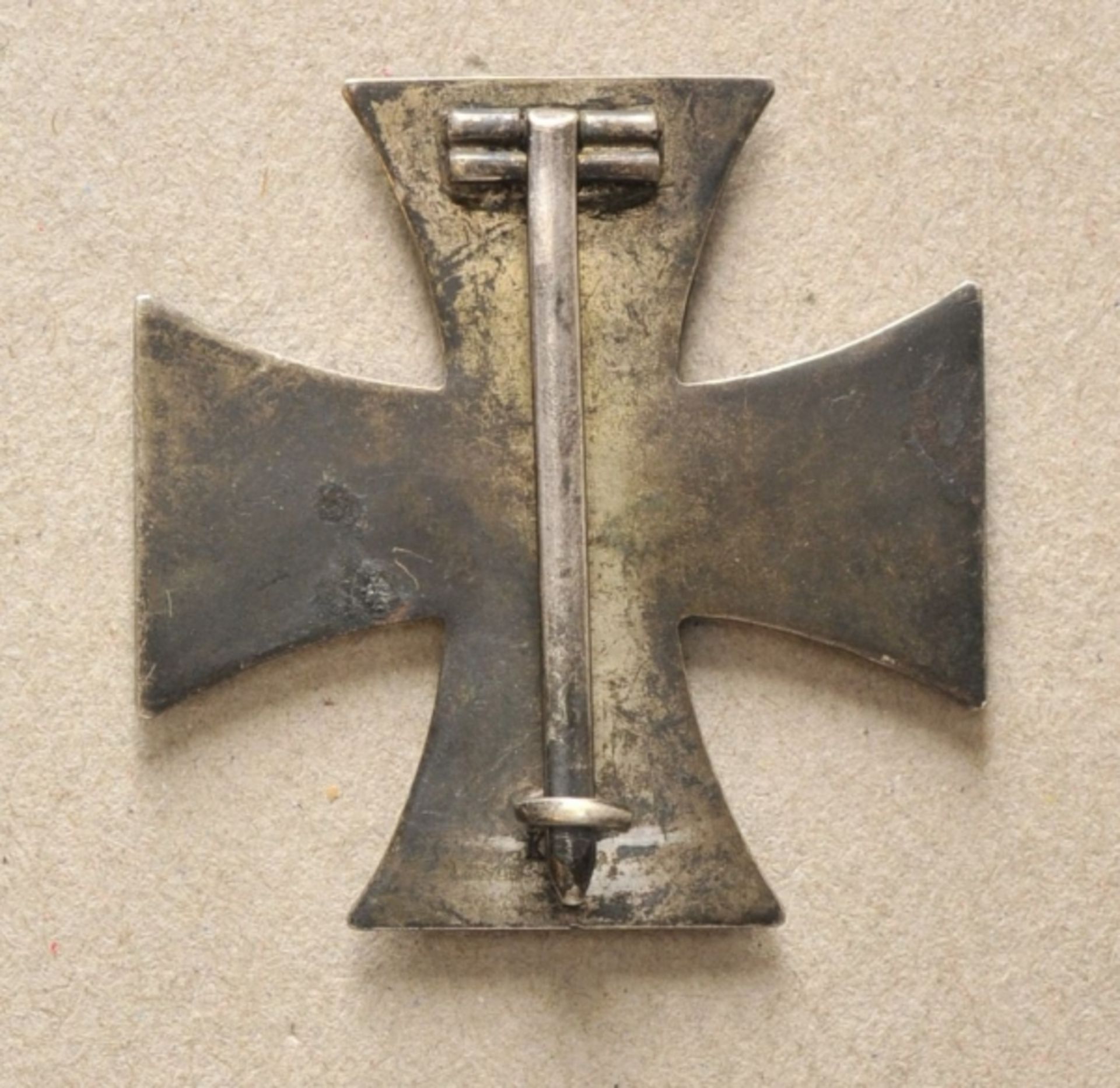Prussia: Iron Cross, 1914, 1st class. Blackened iron core, silver frame, on needle. Condition: II - Image 3 of 3