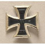 Prussia: Iron Cross, 1914, 1st class. Blackened iron core, silvered rib, on needle. Condition: II