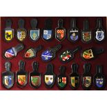 Shadow box with association marks of the Bundeswehr. Sundry, all on leather loops. In high quality