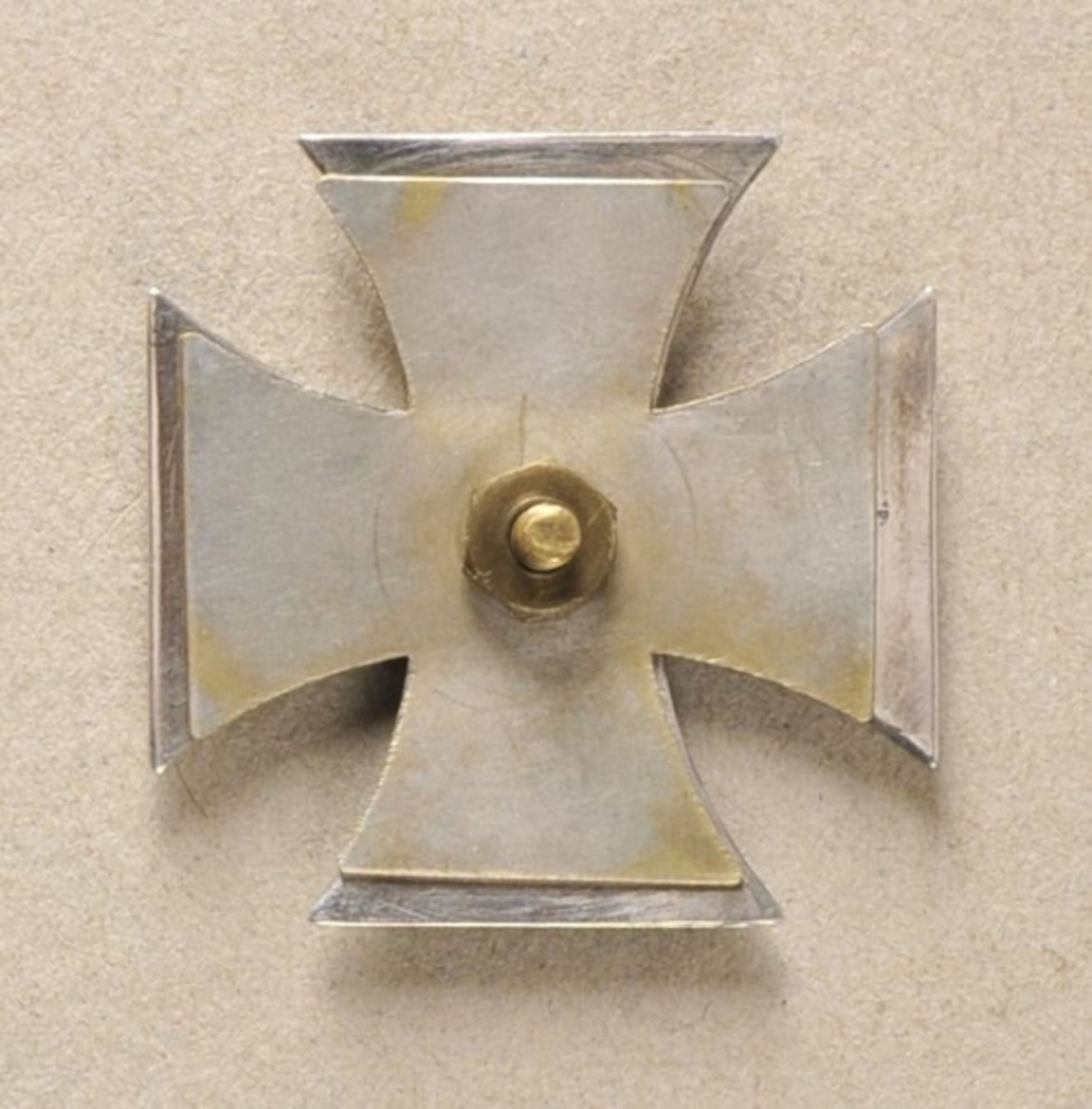 Prussia: Iron Cross, 1914, 1st class. Blackened iron core, silver rib, hallmarked 925, with slab and - Bild 2 aus 3