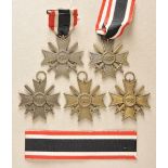 Lot of 5 war merit crosses, 2. class with swords. Some on ribbon. Condition: II Lot von 5