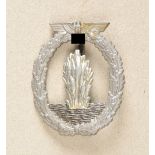 War badge for minesweeper and submarine-hunt-organisation. Zinc, on ribbon. Condition: II