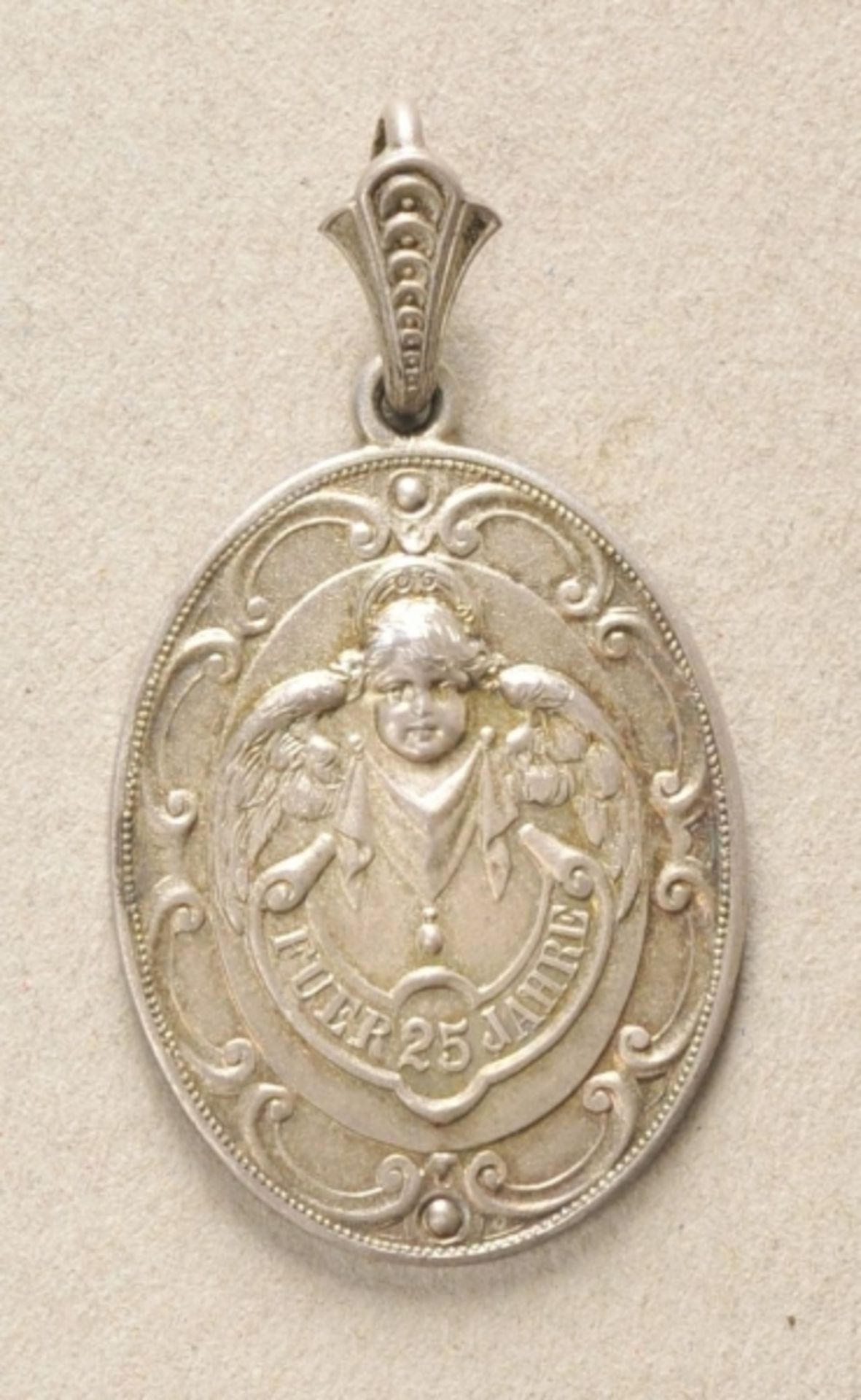 Baden: Jubilee medal for midwifes after 25 years of service. Silver, multiple hallmarked at the