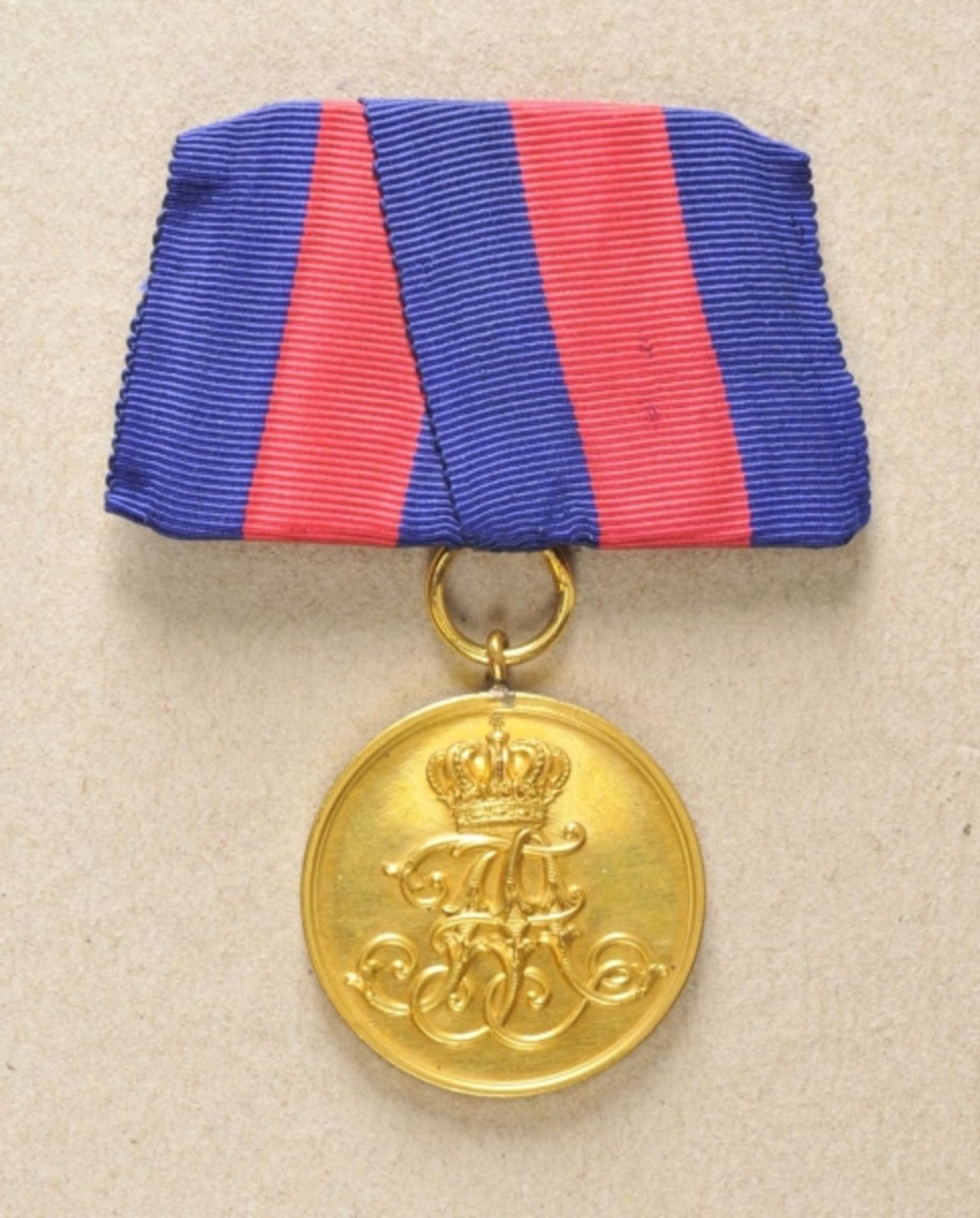 Oldenburg: Medal for Merits with the firefighters. Gold-bronze, on single-clasp. In gorgeous