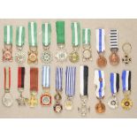 Portugal: Lot of 20 miniatures. Various, mostly enamelled and on ribbons. Condition: II Portugal: