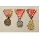 Austria: Lot of 3 decorations. Various. Condition: II Österreich: Lot von 3 Auszeichnungen. Diverse.