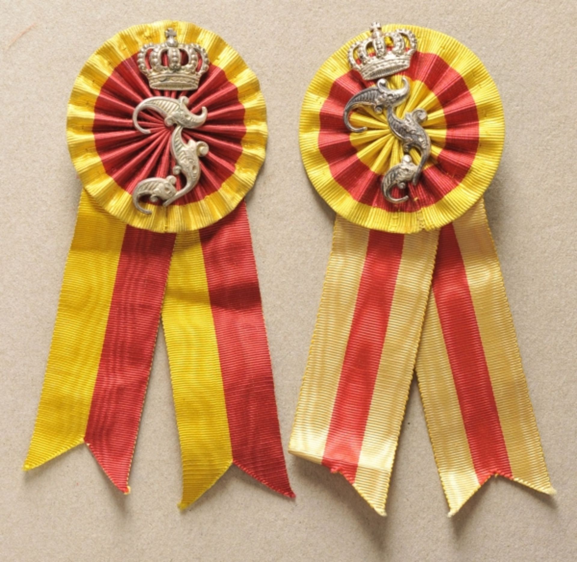 Baden: Patriotic loops. Silver F and crown on rosette with attached ribbons, needle on the back.