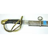 USA: Heavy Cavallery Saber. Blanc blade, brass fittings, grip wiring missing, in steel scabbard,