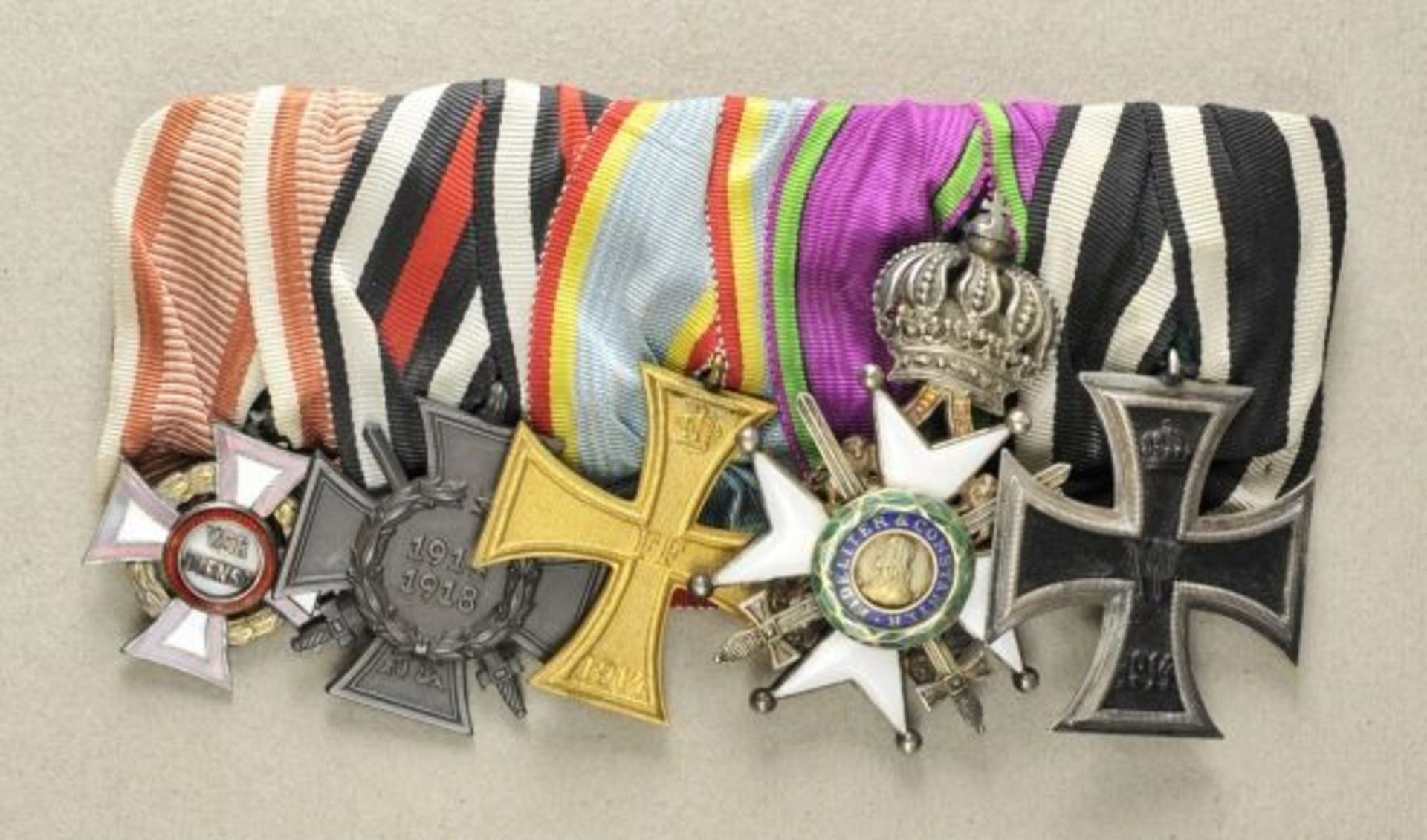 Opening: 450 EUR    0.1.) Collection Rick Lundström  Saxony duchies: big curly sewed medalbar of