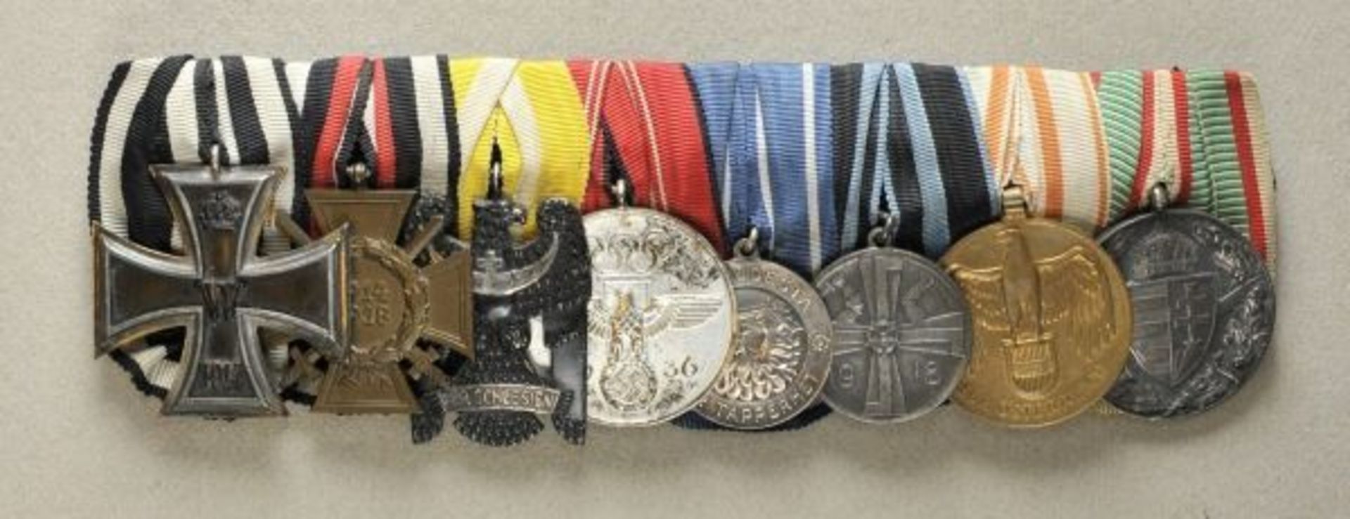 Opening: 250 EUR    0.1.) Collection Rick Lundström  German Empire: Great curly sewed medalbar of