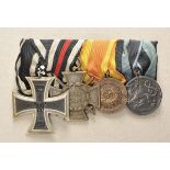 Finnland: Große Ordenschnalle mit vier Auszeichnungen.1.) Preussen: Eisernes Kreuz, 1914, 2. Klasse;