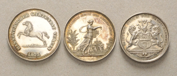 Hannover: Drei Gartenbau Medaillen.1.) Hannoverscher Gartenbau Verein 1877, Verdienst um