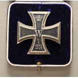 Preussen: Eisernes Kreuz, 194, 1. Klasse, im Etui.Silber, einteilig gefertigt, Kernfläche