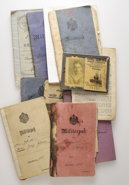 Lot Militärpässe.Diverse.Zustand: IIAufrufpreis: 10 EUR

Lot military passports.Sundry.Condition: