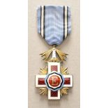 Estland: Orden vom Roten Kreuz, 5. Klasse.Silber vergoldet und emailliert, die Medaillons separat