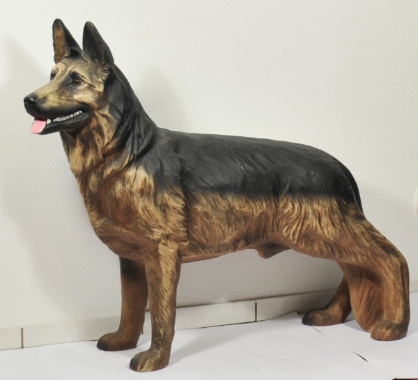 Schäferhund.Kunststoff - Lebensgröße.Zustand: IIAufrufpreis: 50 EUR

Sheeperdog.Plastic - life-