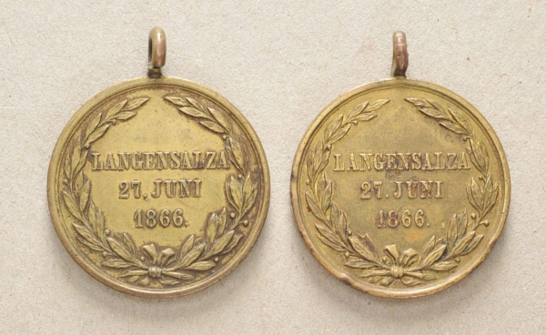 Hannover: Zwei Langensalza-Medaillen.Je mit Randname (F.BLEYERT und A.HEINZ).Zustand: IIAufrufpreis: - Image 2 of 2