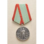 Sowjetunion: Medaille für den Schutz der Staatsgrenze der UdSSR.Silber, an Pentagonalspange.Zustand: