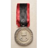 Albanien: Schwarzer Adler Orden, Silberne Medaille.Silber, am Bande.Insgesamt erfolgten nur 12