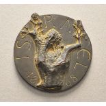 Israel: Künstermedaille.Bronze, stark ausgearbeitets Relief.Zustand: II

Israel: Artist medal.