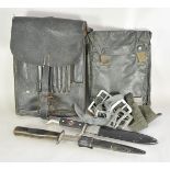 Sammlung Ausrüstung.Grabendolch, Kopie HJ-Fahrenmesser, mehrere Zweidornkoppel und zwei