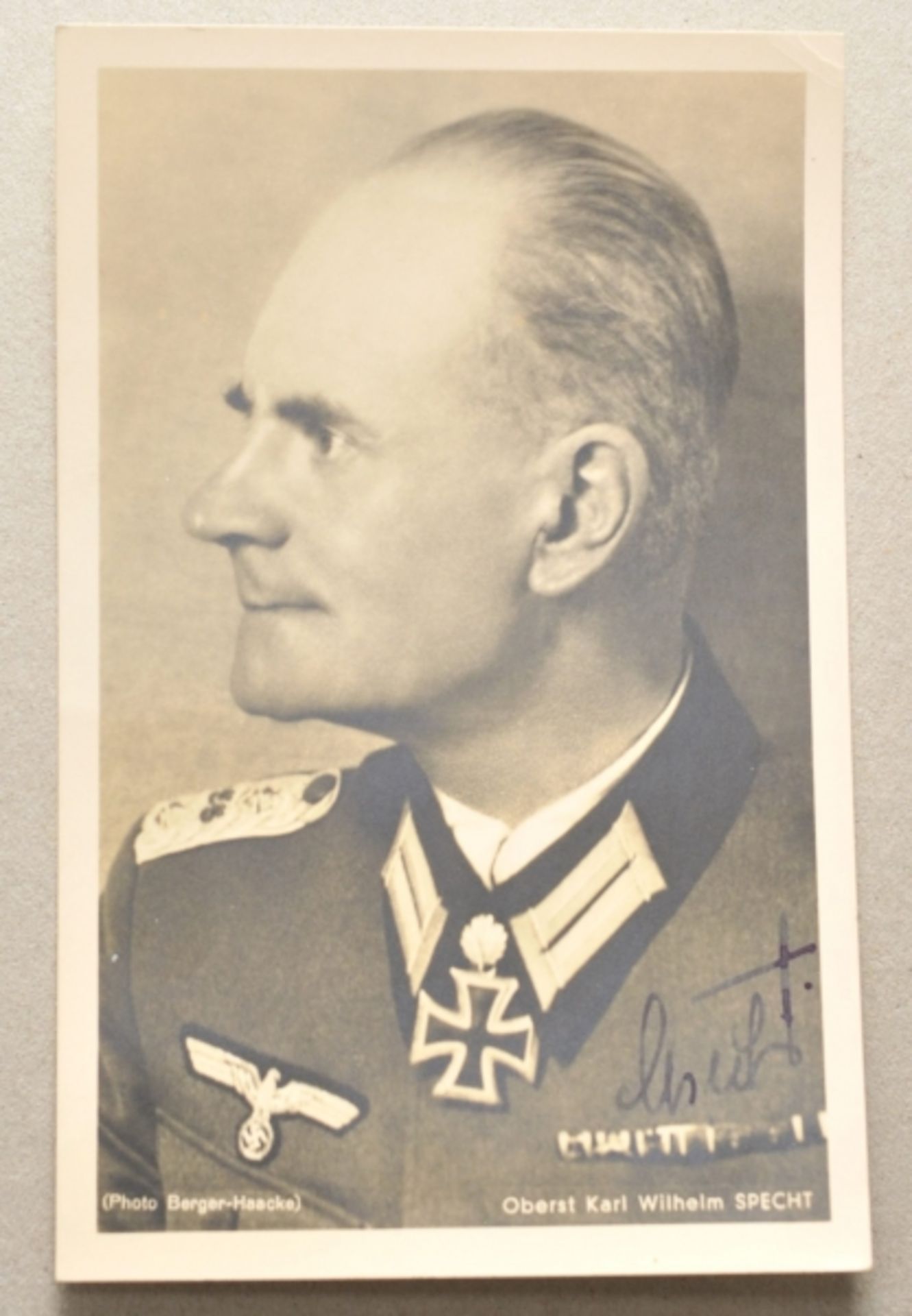 Specht, Karl Wilhelm.(1894-1953). Kommandierender General des Korps Hela, Träger des Eichenlaub