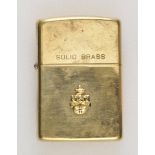 USA: USN (United States Navy) Zippo.Vergoldet, USN-Logo aufgelegt, gemarkt 1932 Zippo 1989,