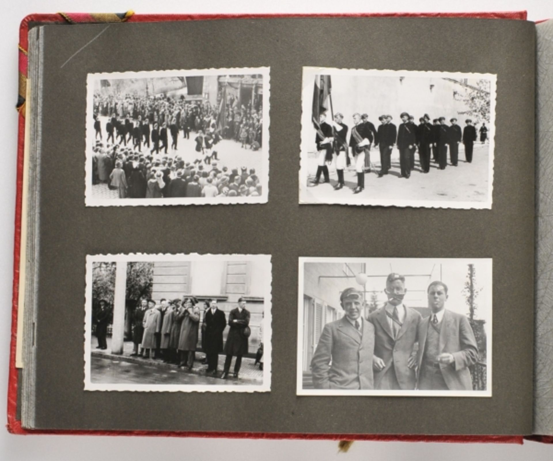 Fotoalbum der Studentenverbindung Germania, Tübingen (1932-33).Roter Einband, 121 Fotos, diverse - Image 3 of 4