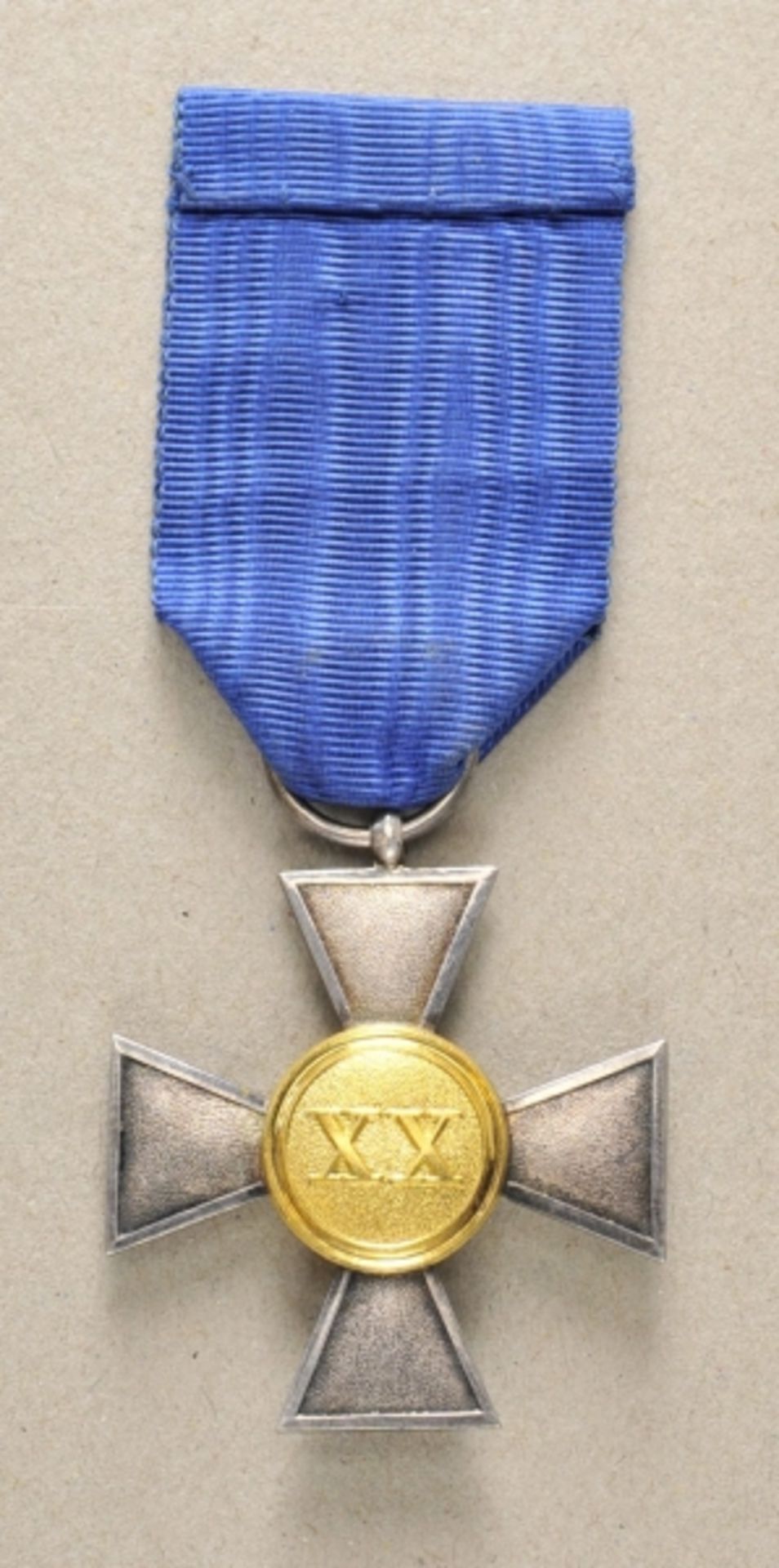 Preussen: Landwehr Dienstauszeichnung für Offiziere für 20 Jahre.Korpus Silber, Medaillons in Gold - Bild 2 aus 2
