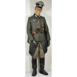 Uniformensemble eines Oberst der Infanterie.Feldbluse mit vernähten Effekten, die anhängenden