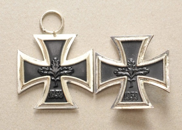 Eisernes Kreuz , 1957, 1. und 2. Klasse.Jeweils mehrteilig gefertigt.Zustand: IIAufrufpreis: 70 EUR