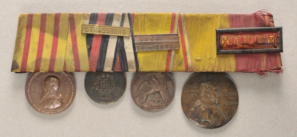 Baden: Große Trapezschnalle mit fünf Auszeichnungen.1.) Medaille für Treue Arbeit; 2.) Preussen: