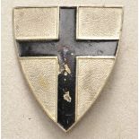 Freikorps: Deutschorden-Schild.Hohl geprägt, versilbert, teilweise lackiert, Meybauer-Punze, an
