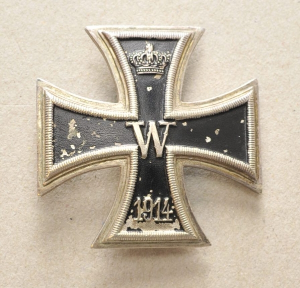Preussen: Eisernes Kreuz, 1914, 1. Klasse.Versilbert, partiell geschwärzt, gewölbt, an Nadel,