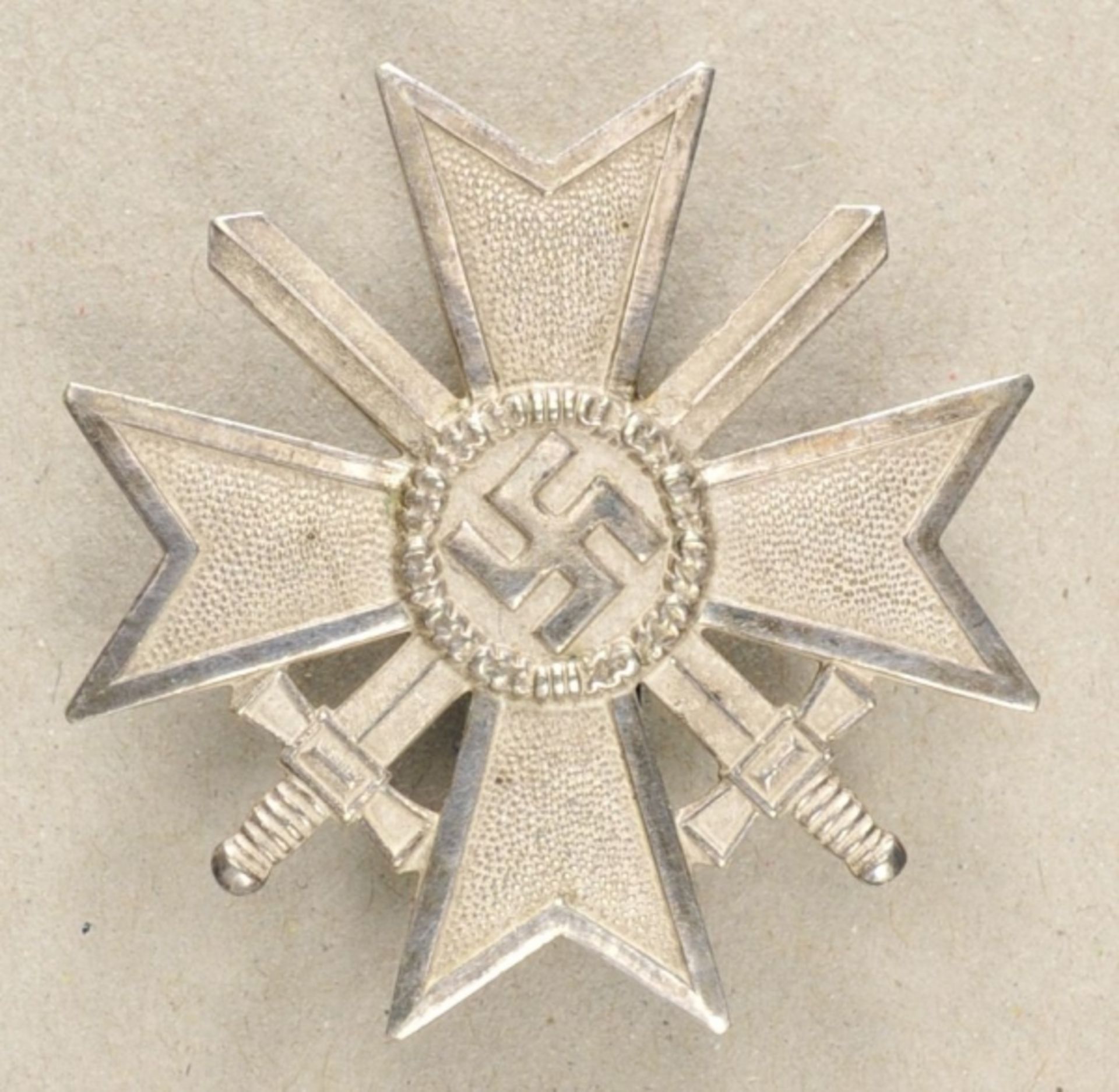1.2.) Deutsches Reich (1933-45)Kriegsverdienstkreuz, 1. Klasse mit Schwertern - 62.Buntmetall