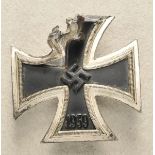 1.2.) Deutsches Reich (1933-45)Eisernes Kreuz, 1939, 1. Klasse - mit Durchschuss.Geschwärzter
