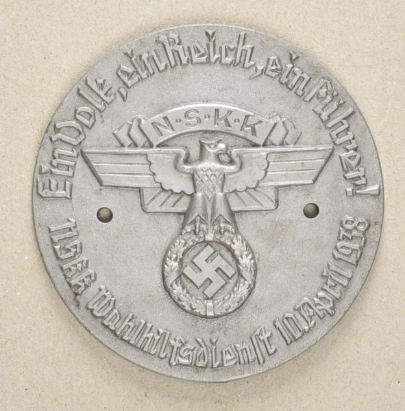 1.2.) Deutsches Reich (1933-45)NSKK Wahlhilfsdienst 10. April 1938 Plakette.Graues Bakelit, zwei