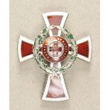 2.1.) EuropaÖsterreich: Rotes Kreuz, Offizierskreuz mit Kriegsdekoration.Silber, teilweise