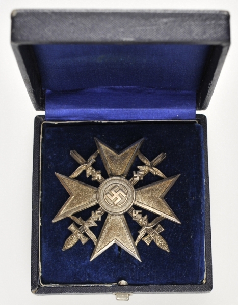 1.2.) Deutsches Reich (1933-45)Spanienkreuz, in Silber, mit Schwertern, im Etui.Silber, polierte