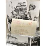3.2.) Fotos / PostkartenAchtundzwanzig großformige Fotos zum Anschluss.Motive, Böhmen, Mähren,