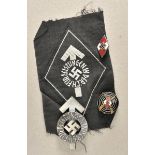 1.2.) Deutsches Reich (1933-45)Kleiner Nachlass Hitler-Jugend.Diverse Auszeichnungen.Zustand: