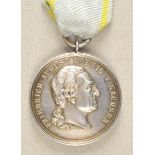 1.1.) Kaiserreich (bis 1933)Sachsen: Militär-St. Heinrichs Orden, Silberne Medaille.Silber, am